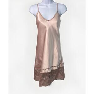 Vintage Lady Cameo Slip Womens Small Pink Lace Accent Adjustable Straps